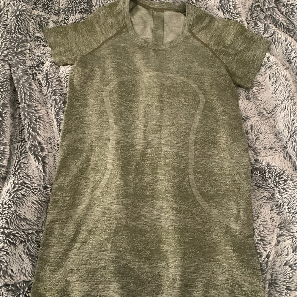 lululemon athletica Green Short Sleeve swiftly tech Top